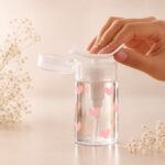 בקבוק לנוזלים בעיצוב לבבות  